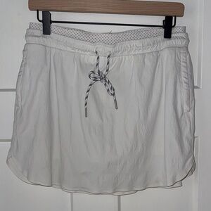 Athleta White Crest Skort